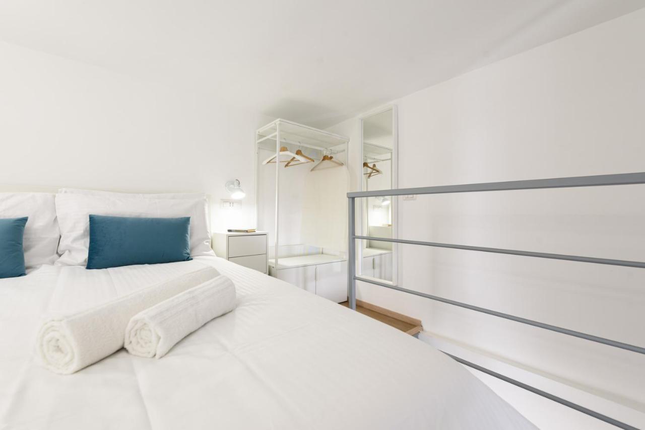 Napoli In Bed Apartment ภายนอก รูปภาพ
