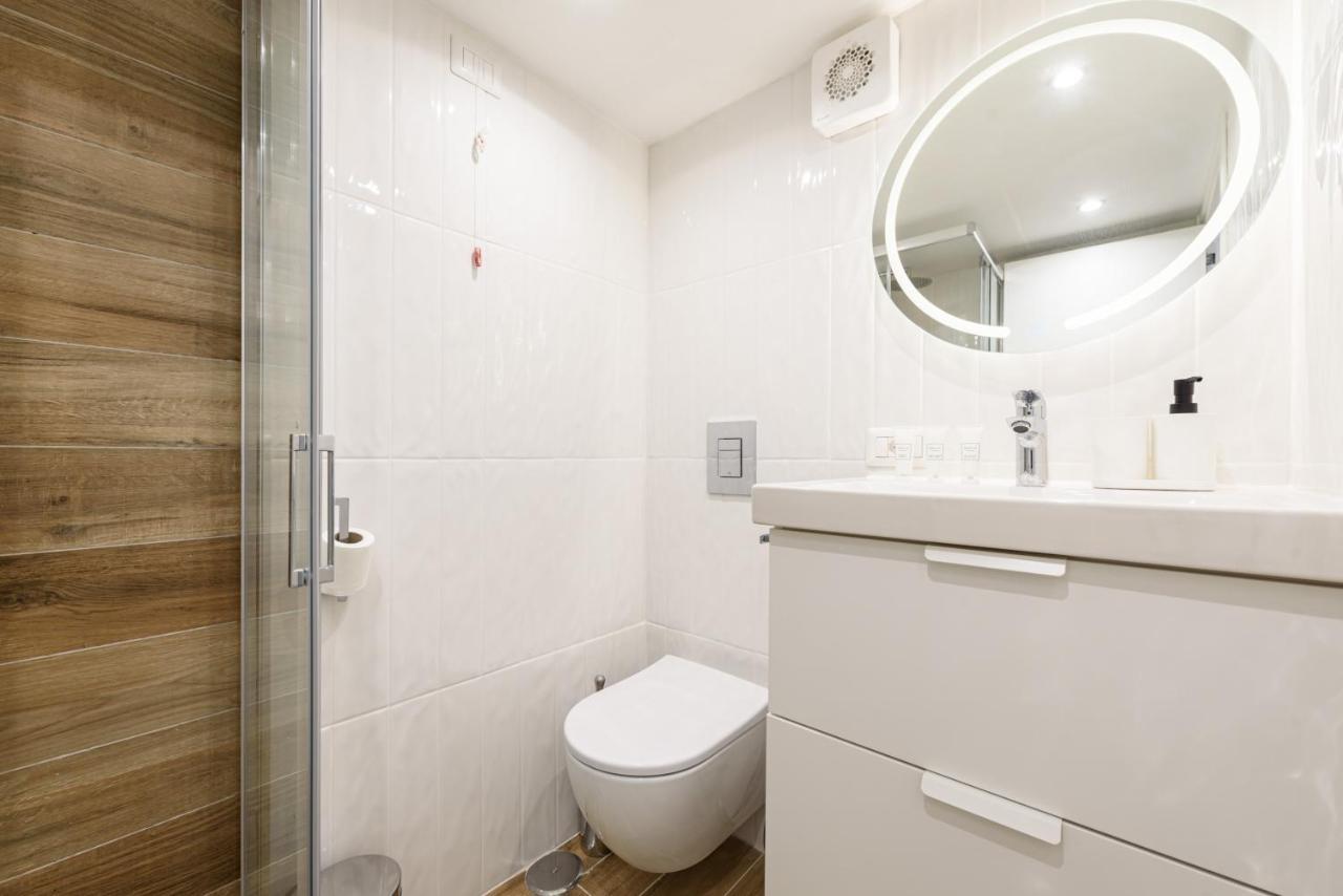 Napoli In Bed Apartment ภายนอก รูปภาพ