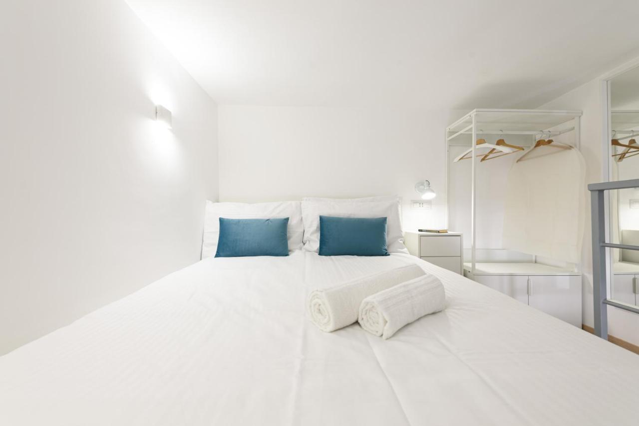 Napoli In Bed Apartment ภายนอก รูปภาพ